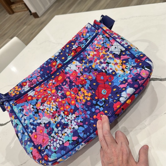 Vera Bradley Laptop Messenger Bag - Impressionista Pattern - Picture 3 of 16